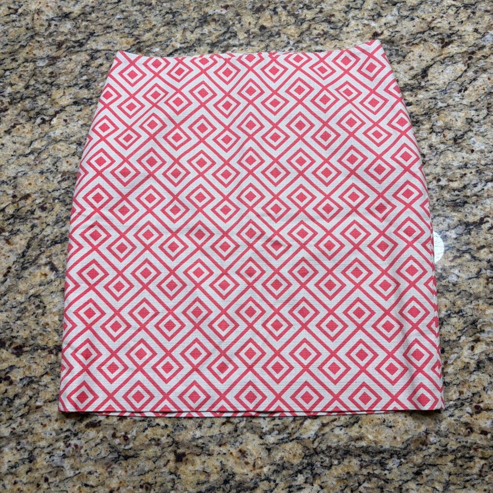 Ann Taylor Petite Red White Geometric Diamond Print Pencil Skirt Size 6P